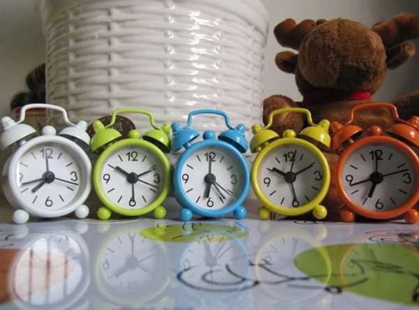 Creative Cute Mini Metal Small Alarm Clock Electronic Small Alarm Clock Table Desktop For Kids Students Decor Reloj Despertador - Image 2